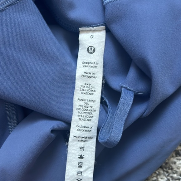 Unity blue size zero lululemon leggings! - Picture 3 of 3